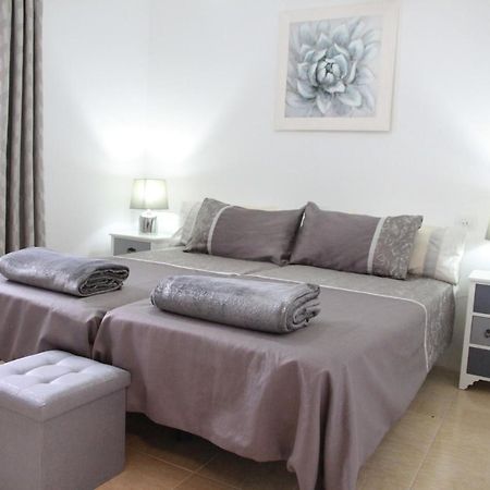 Castillo Holiday Apartment- Puerta Del Sol 245 กาเลตาเดฟุสเต ภายนอก รูปภาพ