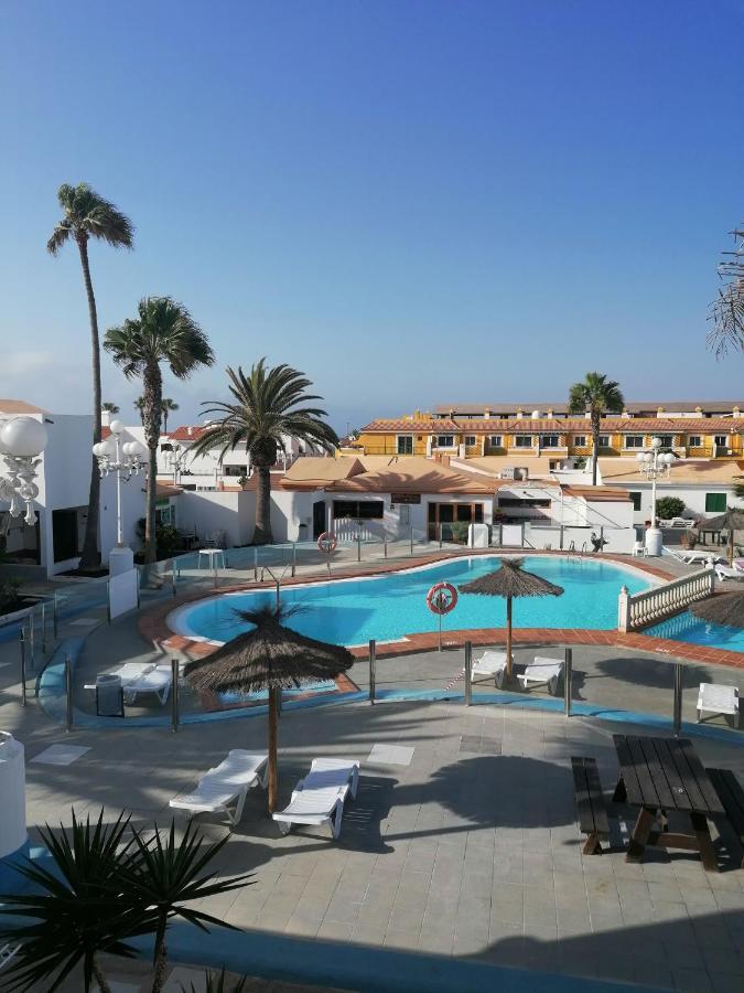 Castillo Holiday Apartment- Puerta Del Sol 245 กาเลตาเดฟุสเต ภายนอก รูปภาพ